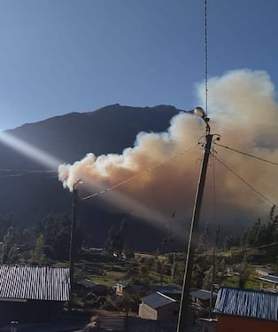 Incendio forestal en Huaynacotas, Arequipa (Foto: Ciro Merma)