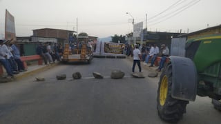 Piura: Agricultores acatan paro y bloquean varios puntos en la región