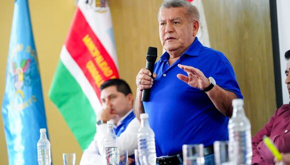 Gobernador regional de La Libertad, durante mesa de trabajo con alcaldes, anunció también realizar la carretera Pueblo Nuevo-Guadalupe.