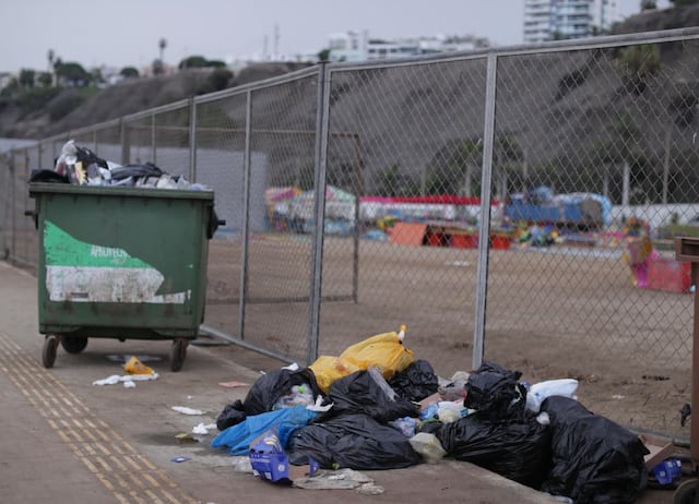 Cierran de la playa Agua Dulce por limpieza y fumigación (Foto: Julio Reaño/GEC)