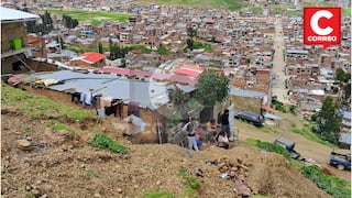 Huancayo: Cerro está por sepultar unas 30 viviendas pero familias se niegan a retirarse (VIDEO)
