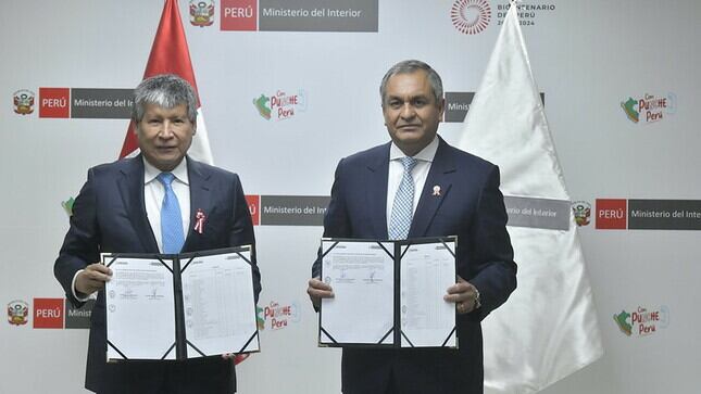 Mininter y GORE Ayacucho firman convenio para adquirir vehículos y reforzar patrullaje policial en la región