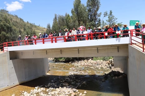 La Libertad: Inauguran puente vehicular en centro poblado de Chuyugual