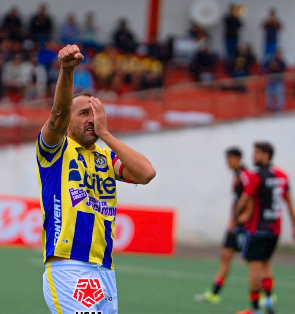 Barcos de FC Cajamarca marcó el 3-1 ante FBC Melgar. Foto: Mr. Peet.