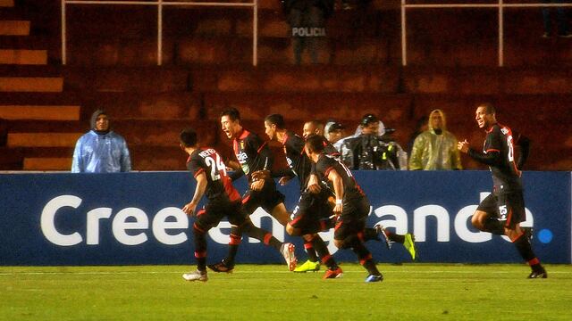 Melgar derrotó 2-0 a Caracas y sueña con la fase de grupos de la Copa Libertadores (VIDEO)