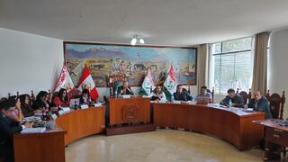 Cerro Colorado: Regidores votaron en contra de vacancia al alcalde Manuel Vera Paredes (VIDEO)