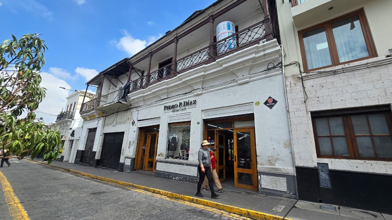 Calle Puente Bolognesi de Arequipa. (Foto: Yunsu Pariapaza/@photo.gec)