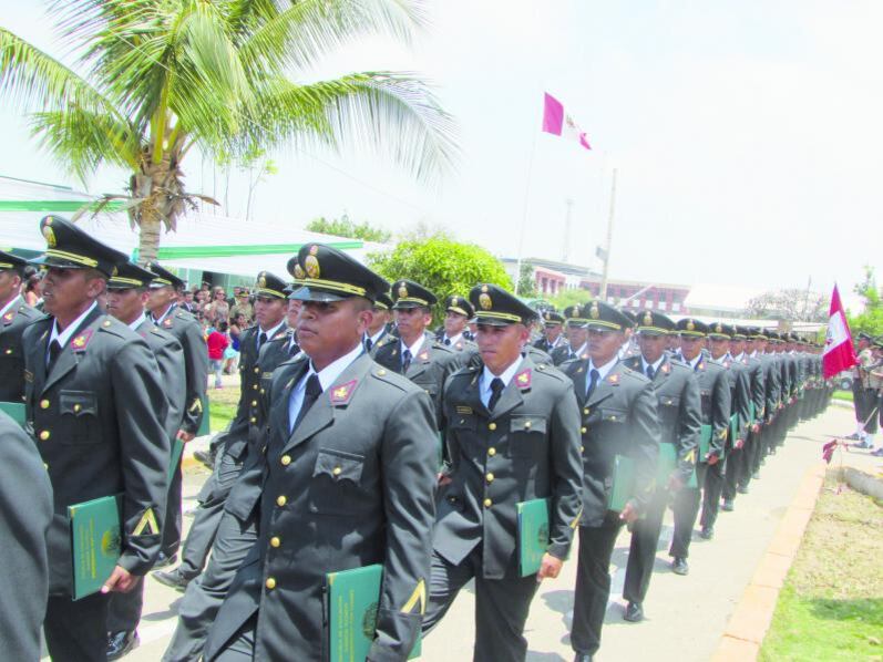 Fiscalía investiga presunta malversación de fondos y delitos en escuelas de la PNP