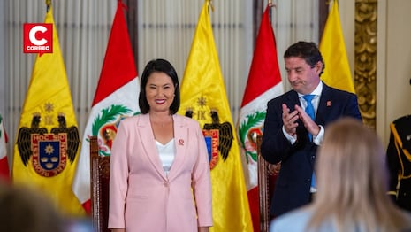Keiko Fujimori participó en ceremonia por Fiestas Patrias en la Municipalidad de Lima