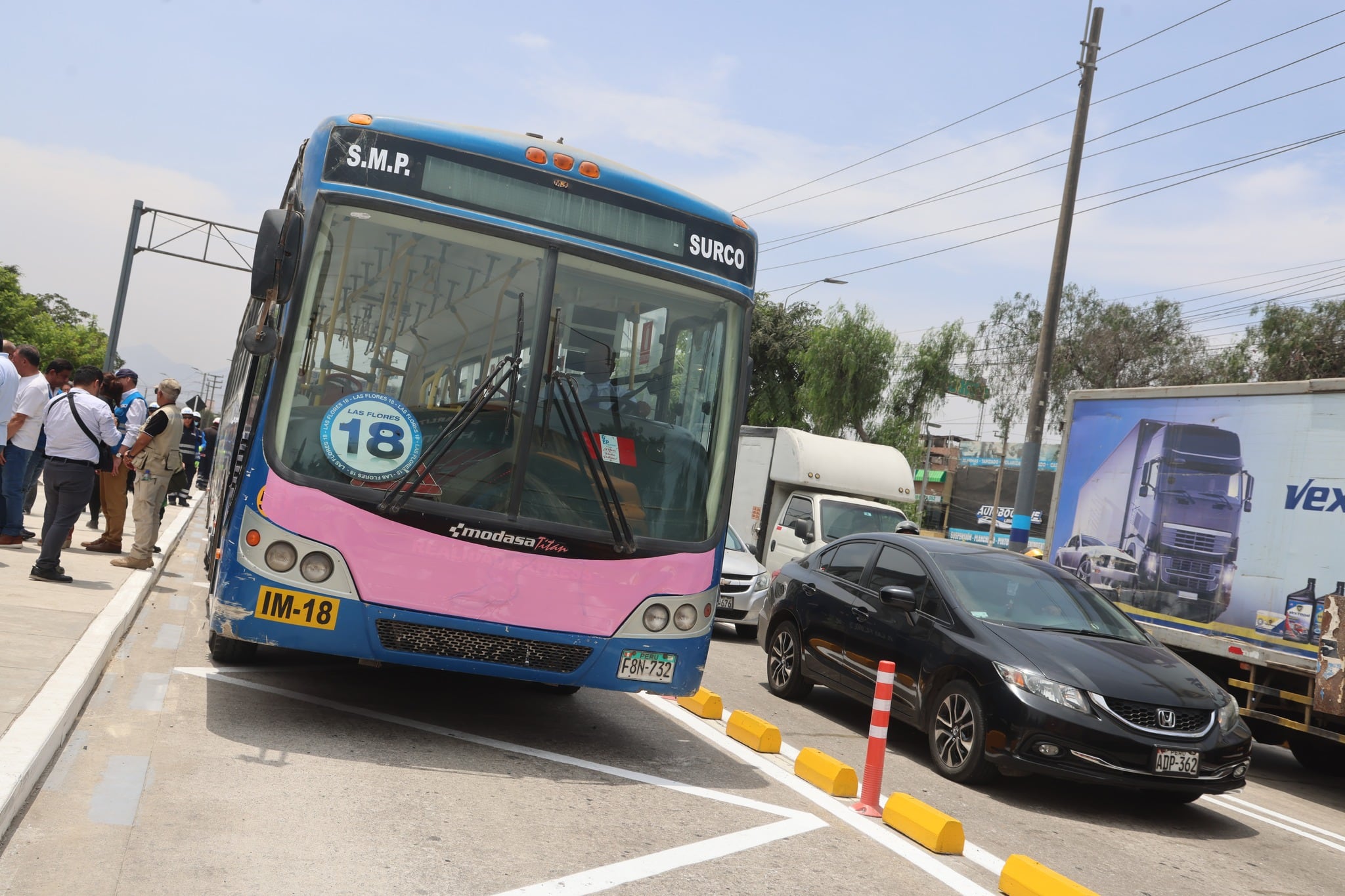 La medida busca reducir tiempos de traslado y ordenar el transporte público en uno de los ejes más congestionados de la capital.