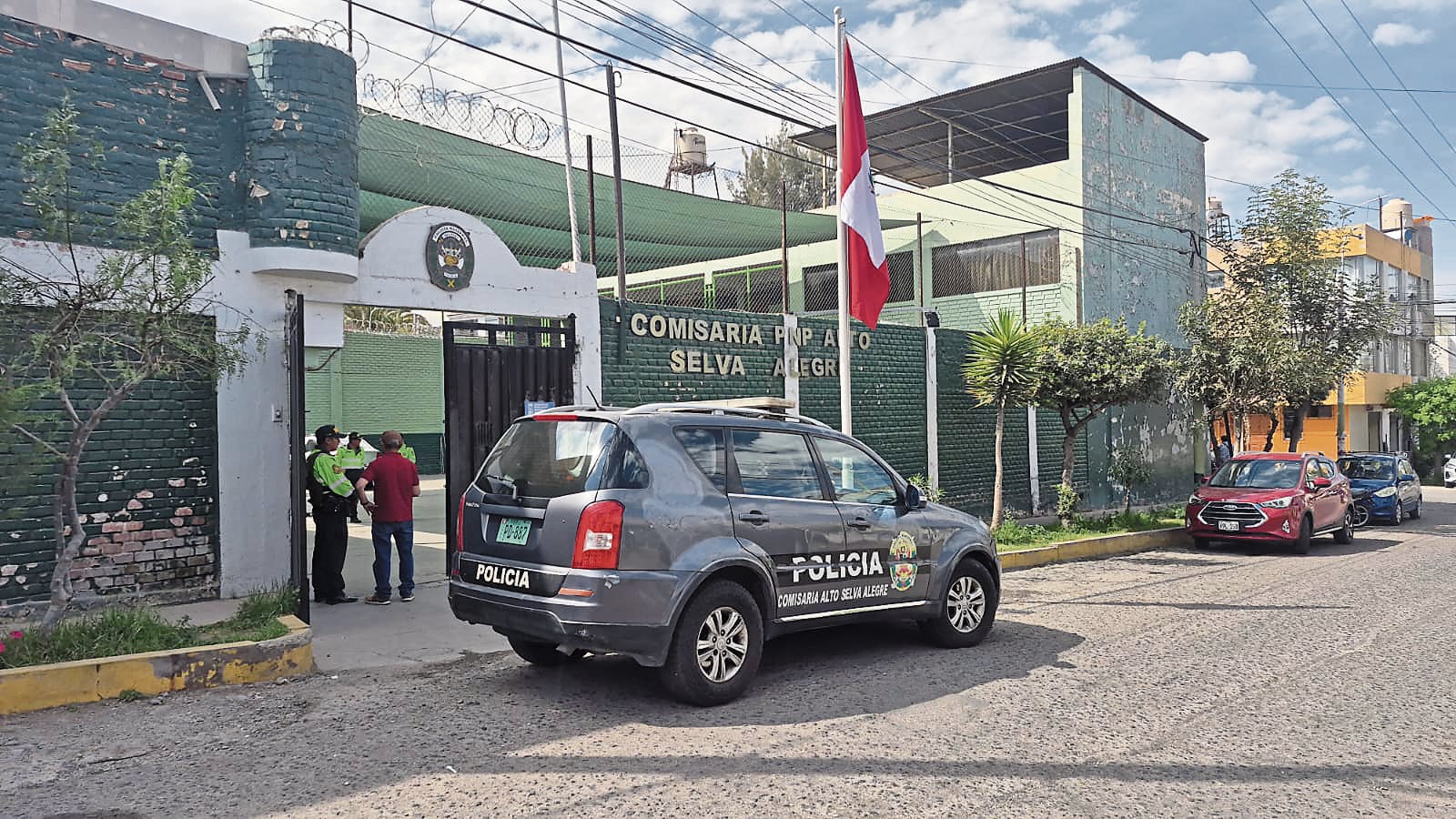 Denuncian a docente de Arte por presunto tocamiento a estudiantes del colegio Nicanor Rivera Ochoa