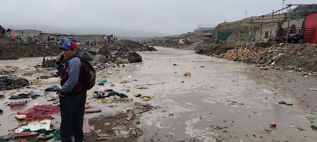 Las aguas de la quebrada San Idelfonso continúan con su recorrido.
