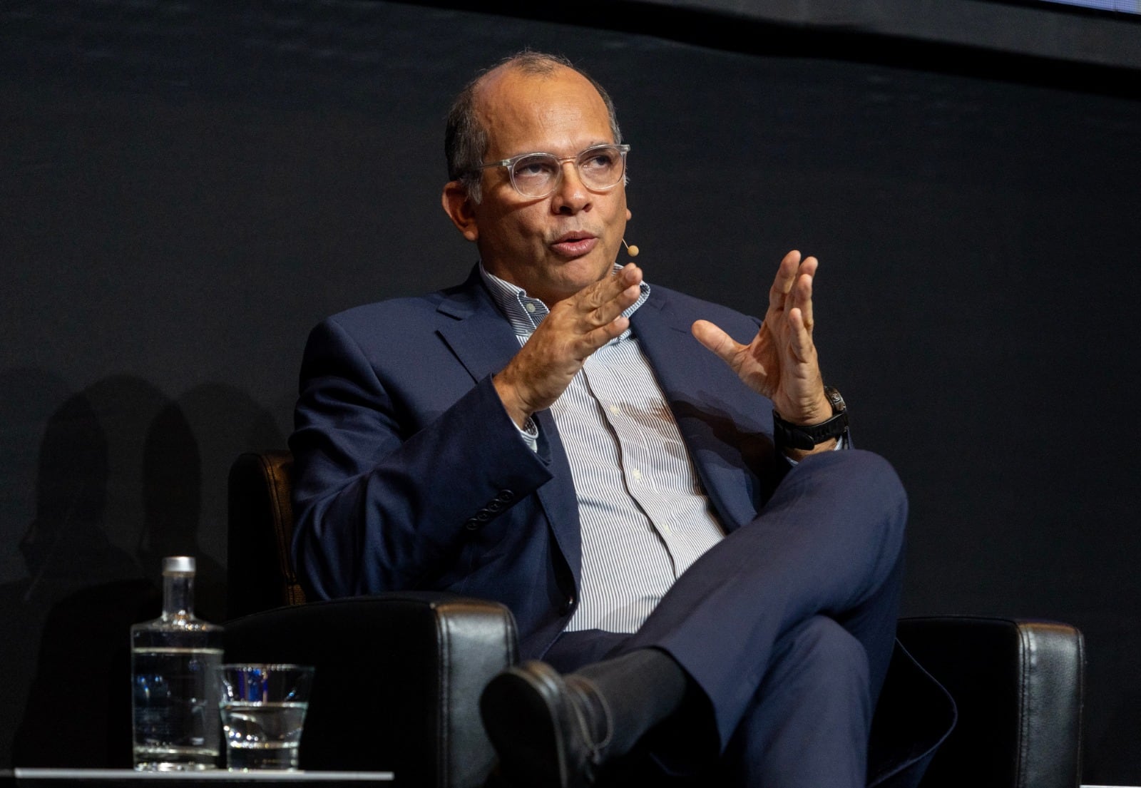 El exministro de Economía cuestionó declaraciones realizadas por Roberto Sánchez durante el debate presidencial y aseguró que no participará en la contienda política, sino que continuará pronunciándose sobre políticas públicas.