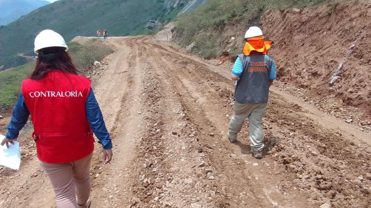 Obras se ejecutan con presupuesto de 16 millones de soles. El expediente replanteado contiene errores y se valorizaron trabajos no ejecutados.