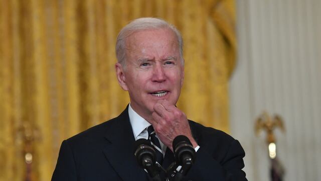 Florida demanda al Gobierno de Biden por la imposición de vacunas