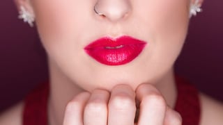 Cómo elegir el tono de labial que más resalte tu belleza natural
