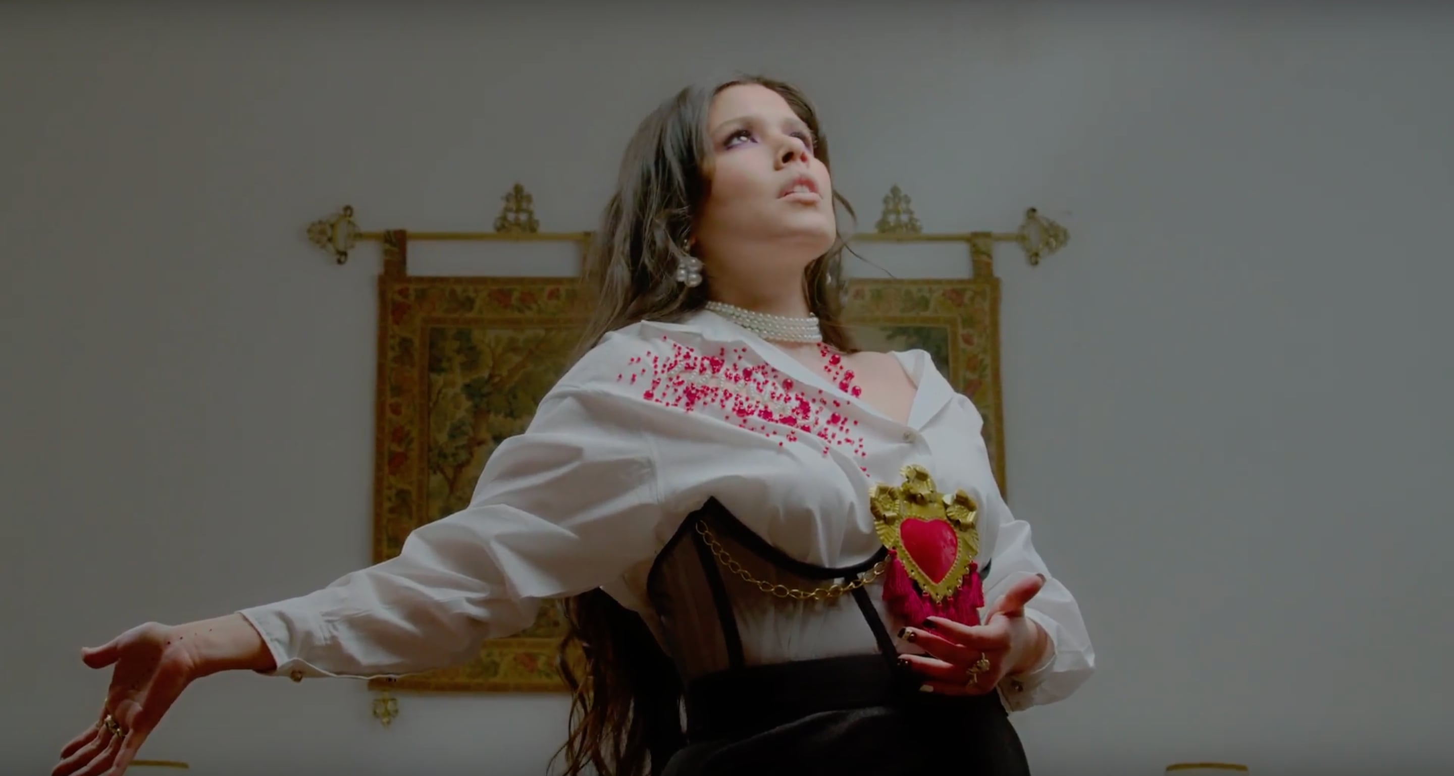 Andrea destaca que el reconocimiento de “La Puñalá” en los Latin Grammy mrepresenta también una oportunidad para reivindicar las raíces y llevarlas hacia nuevos espacios.