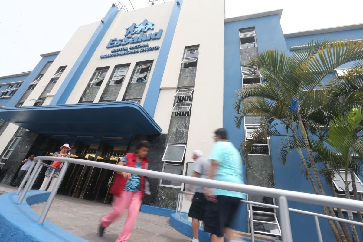 Luis Rosales afirma que brindará facilidades a las autoridades tras denuncias por presuntas irregularidades en servicios de alimentación.. Foto: Andina.