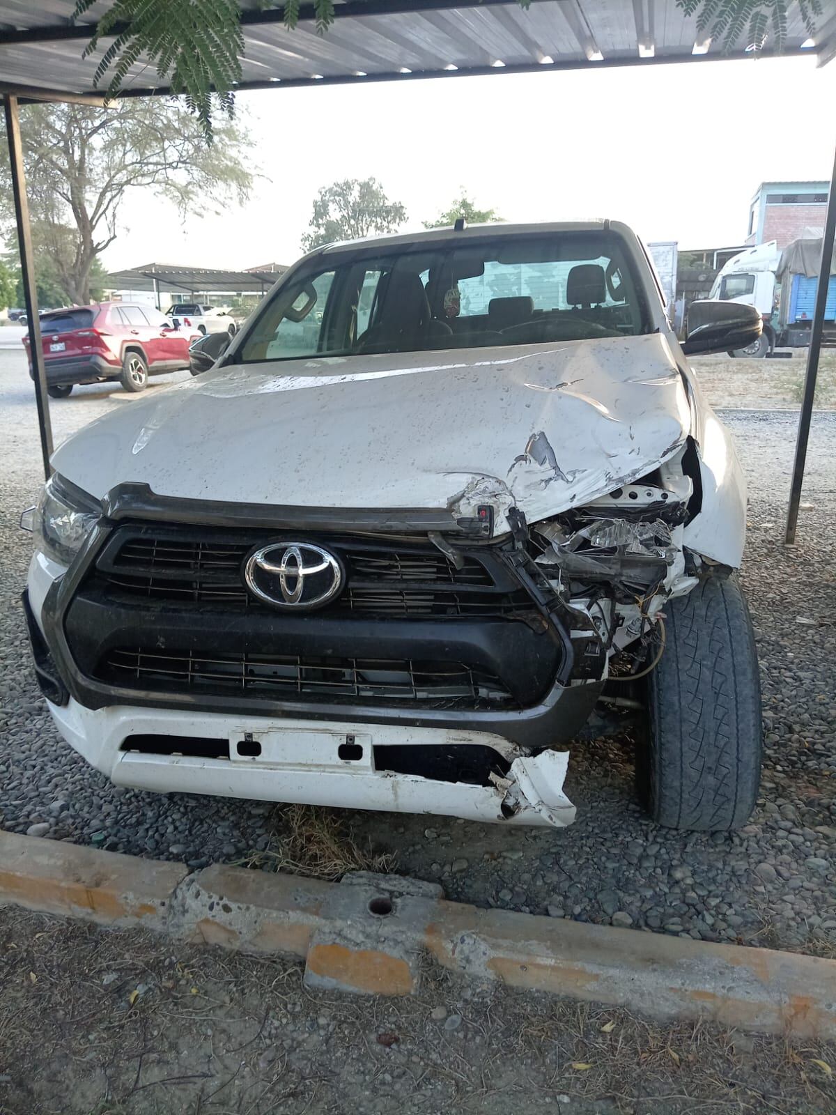 Accidente dejó una familia herida.