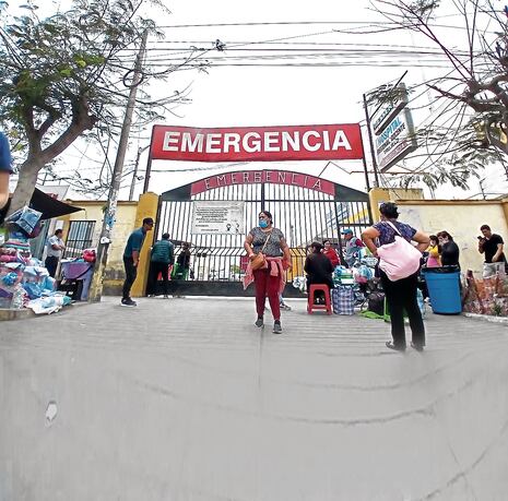 Hospital Regional de Trujillo fue usado para vender autos y departamentos