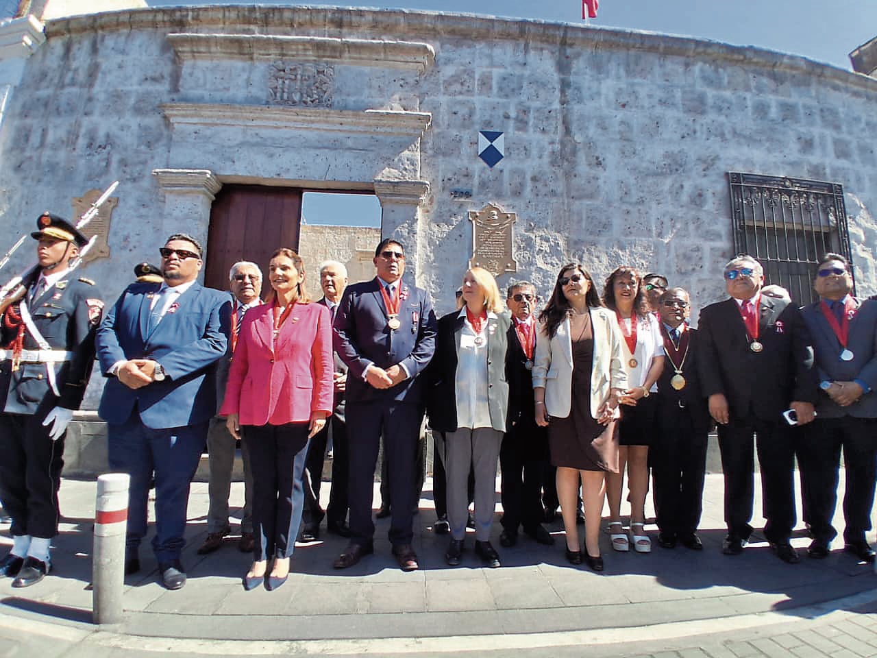 Restituyen placas históricas en casa de los Bolognesi en Arequipa (Foto: GEC)