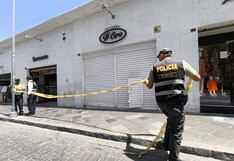 Sujeto armado roba joyería a plena luz del día en el Centro Histórico de Arequipa (VIDEO)