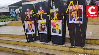 Marcha con ataúdes simbólicos marca paro por la Nueva Carretera Central en Huancayo