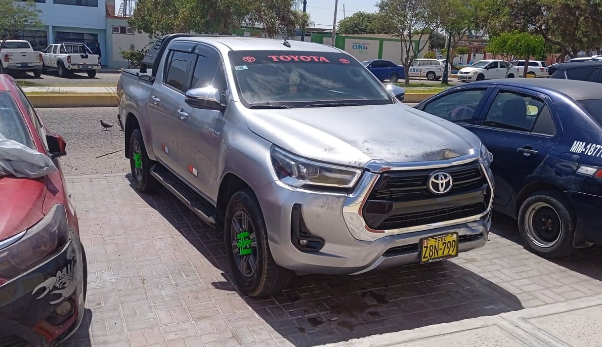 Camioneta quedó inmovilizada y a cargo de policías del Depincri por orden de fiscal