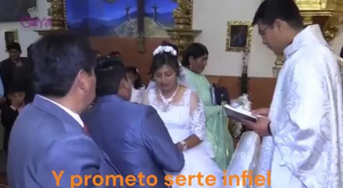 La novia, atónita, quedó en silencio, mientras que el sacerdote, molesto, corrigió al novio