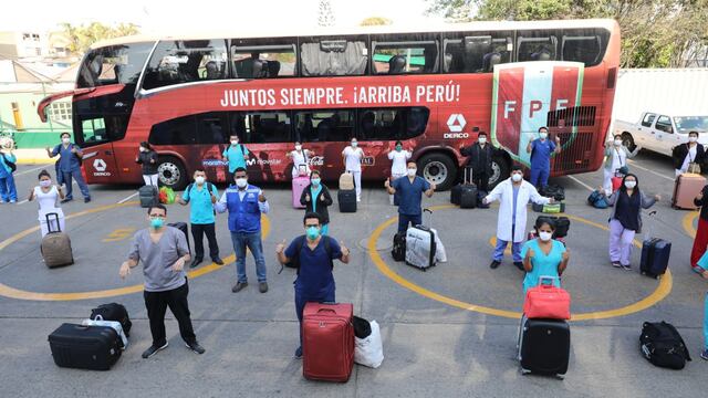 Bus de la selección peruana realizó más de 200 viajes para trasladar a médicos de EsSalud