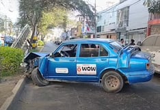 Ica: vehículo queda destrozado tras impactar contra árbol en la avenida J.J. Elías