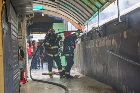 Tacna: Tras devastador incendio comerciantes de La Rampa reabren sus puestos