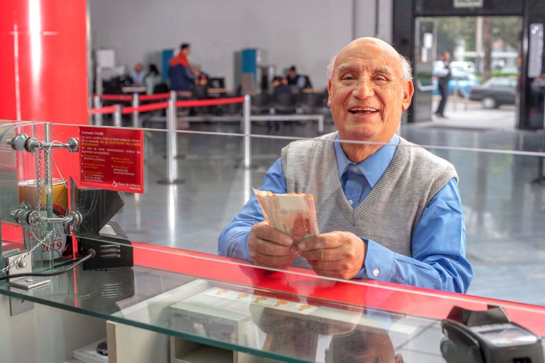 David Tuesta: “De alguna manera ese dinero está subvencionado, subsidiado por el Estado. Son recursos públicos, no hay dinero de los aportantes allí”.