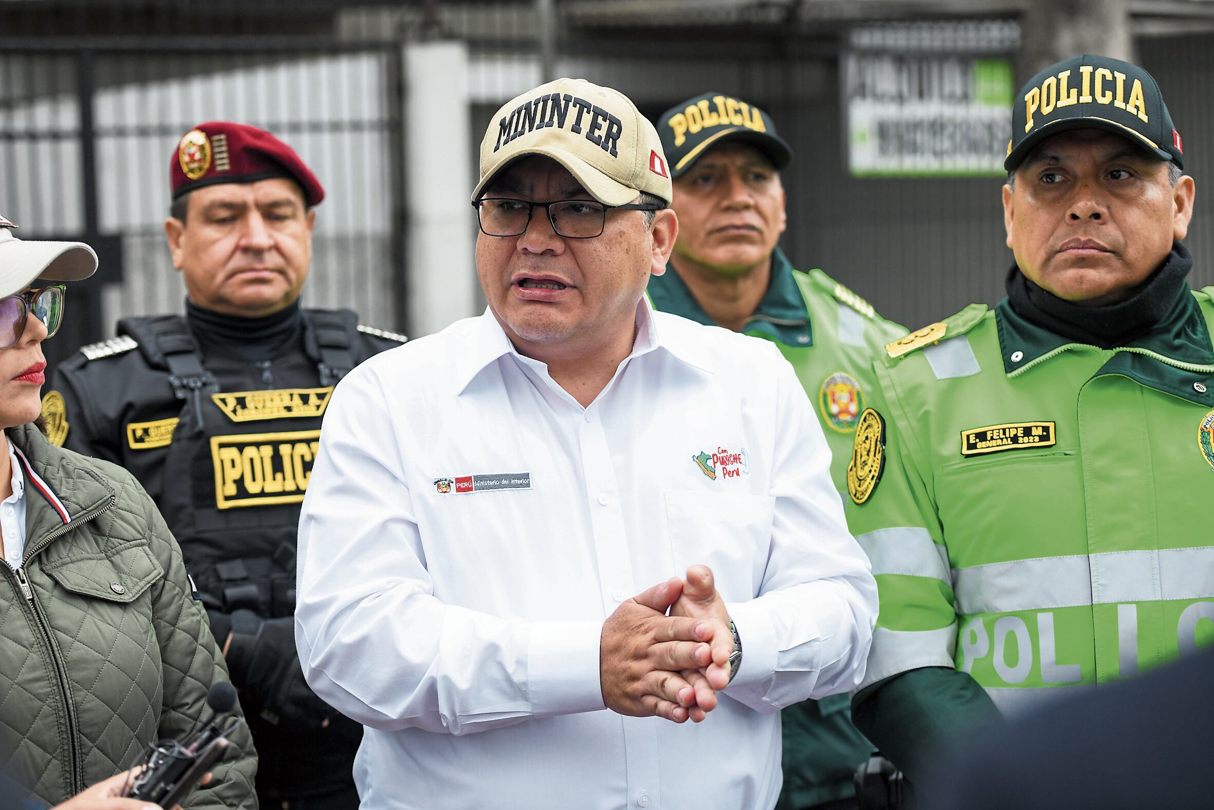 Titular del Interior, Juan Santiváñez.