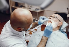Pérdida de dientes podría relacionarse con mayor riesgo de demencia, según estudios