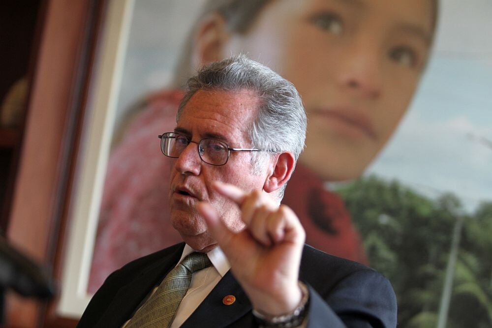 Carlos Herrera Descalzi.