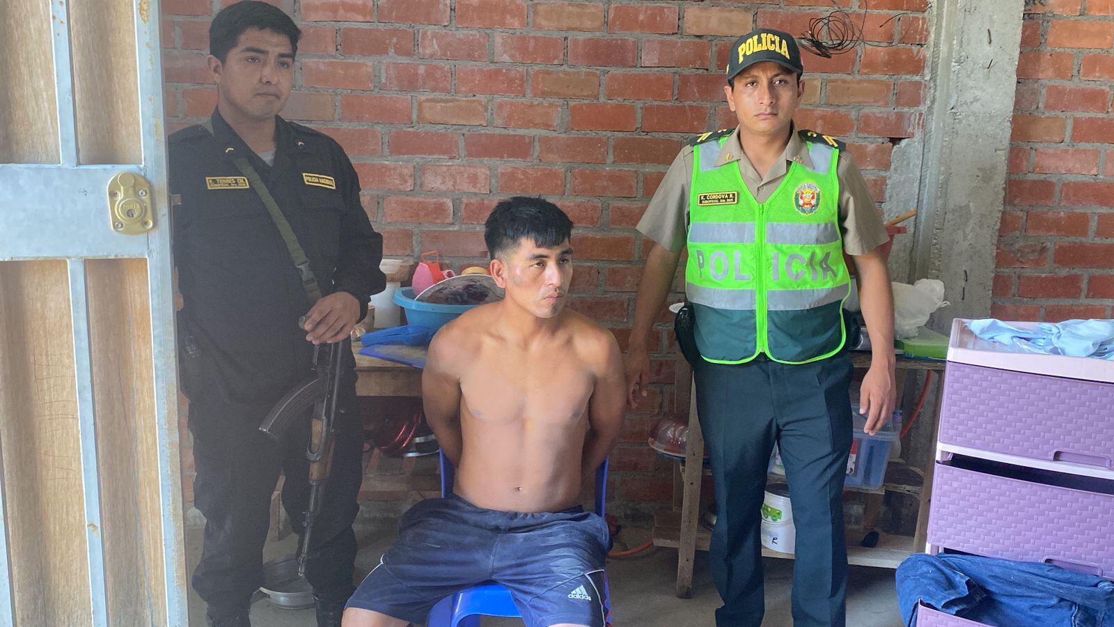 La Policía pudo detener a una persona que se encontraba en el inmueble