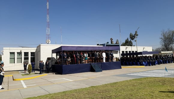 Autoridades de Arequipa en aniversario de la Fuerza Aérea. (Foto:GEC)