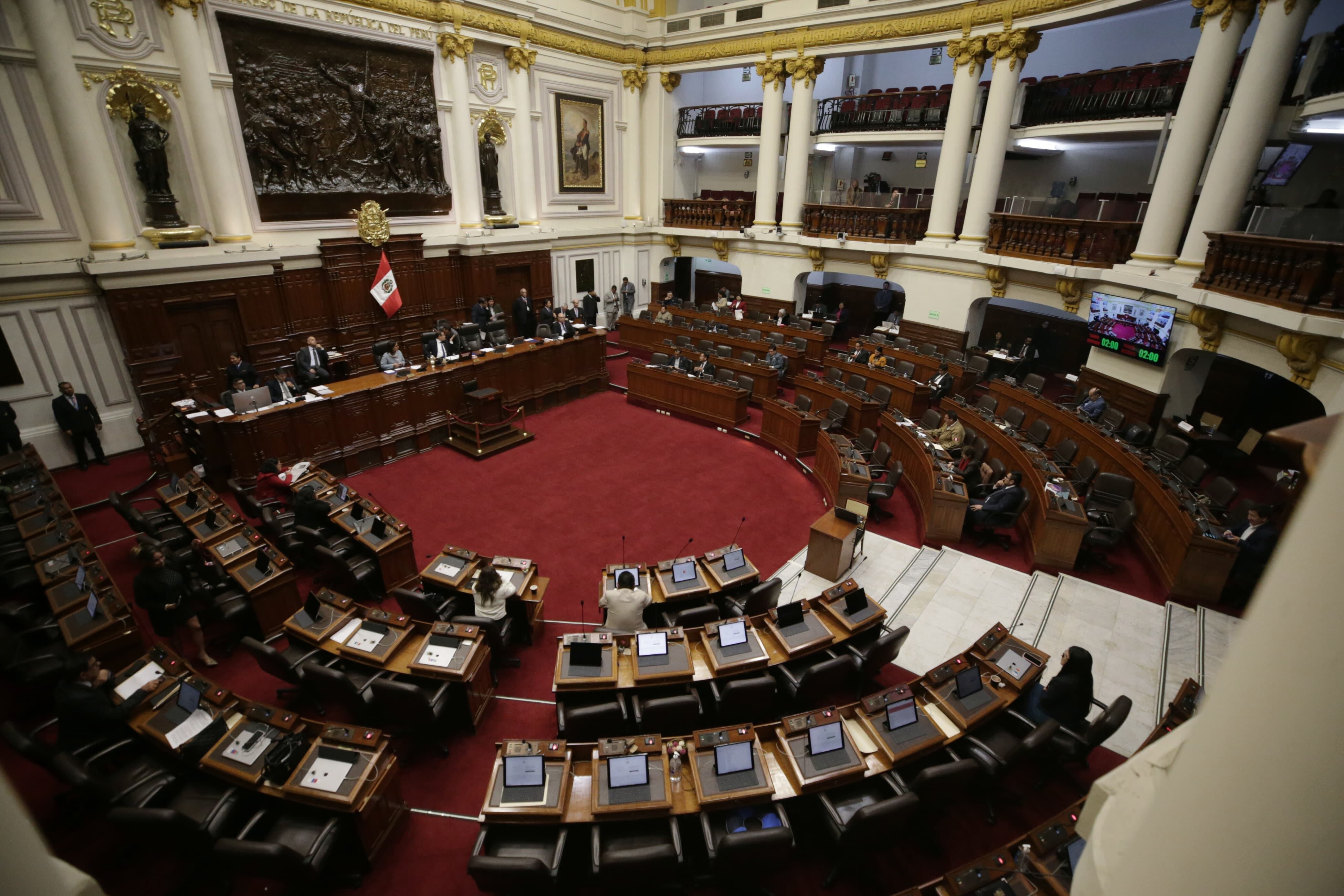 Pleno del Congreso. (Fotos: César Bueno @photo.gec)