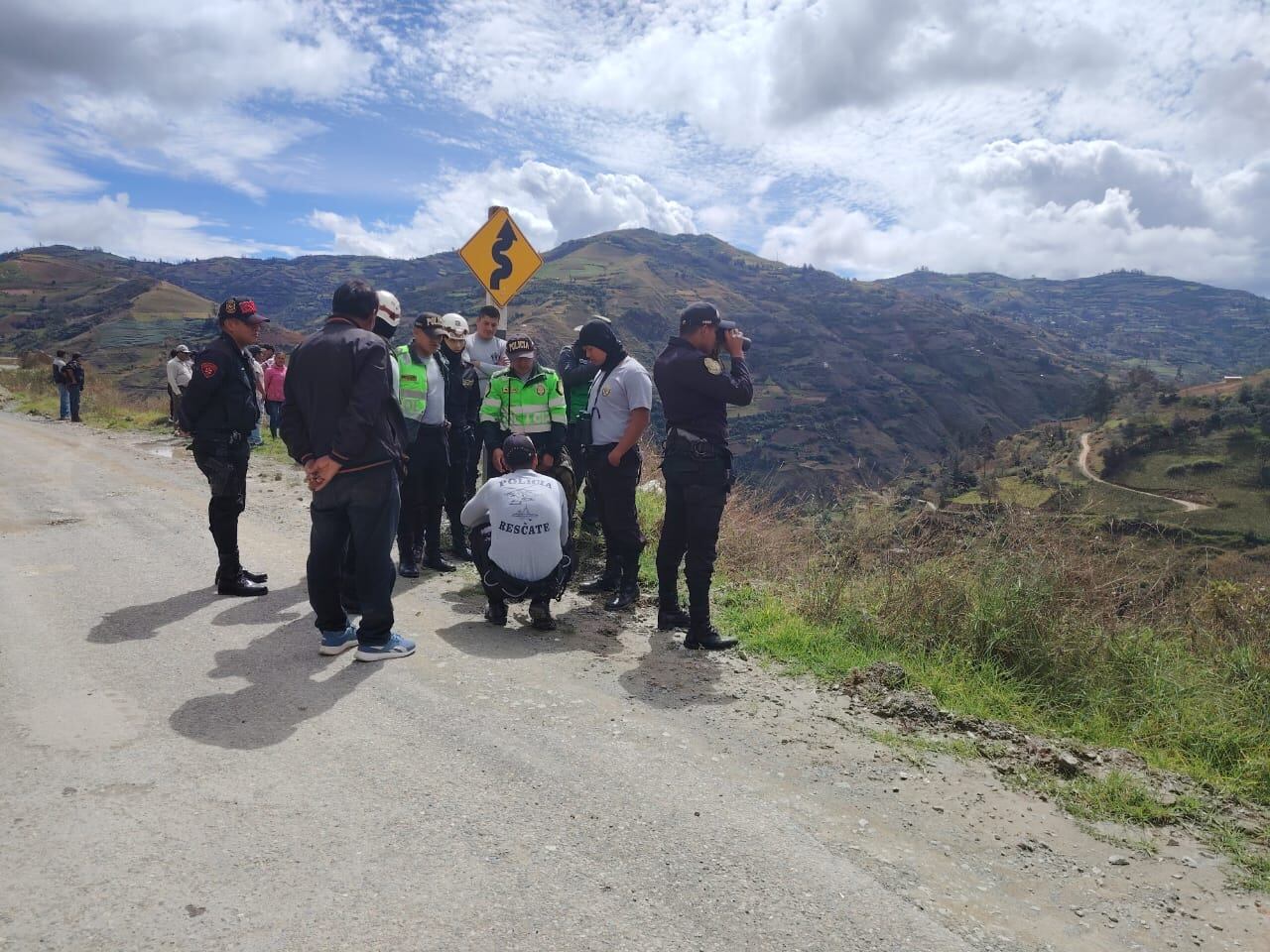 Familiares, amigos y brigadas especializadas no se rinden para ubicar a Junior