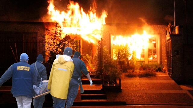 Voraz incendio acaba con la vida de tres personas de la tercera edad en Pasco