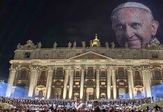 Karol G canta por la fraternidad en macroconcierto en la plaza del Vaticano