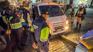 Internan 10 vehículos informales en Arequipa