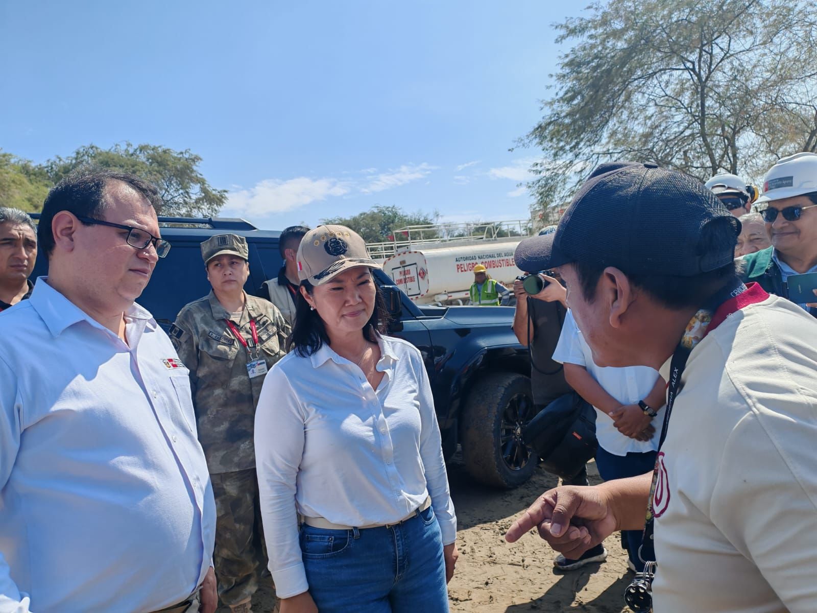 Keiko Fujimori en Piura: poblador del Bajo Piura exige ampliar cajas hidráulicas y atender Chutuque
