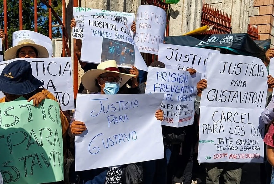 Ordenan prisión preventiva para dos médicos por la muerte de Gustavo, un niño de 7 años en Arequipa (Foto:GEC)