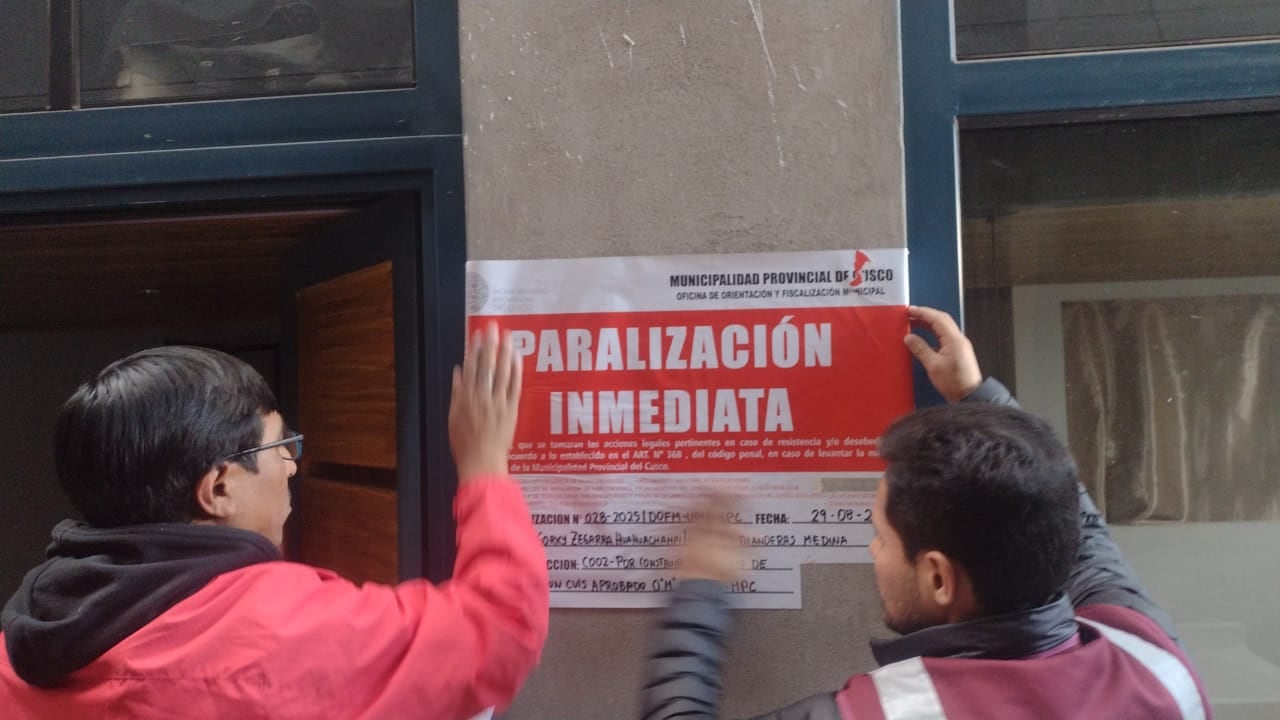 Traficantes negocian predios sin documentos y sin habilitación urbana para construcciones. Correo entrevista a experto en desarrollo urbano