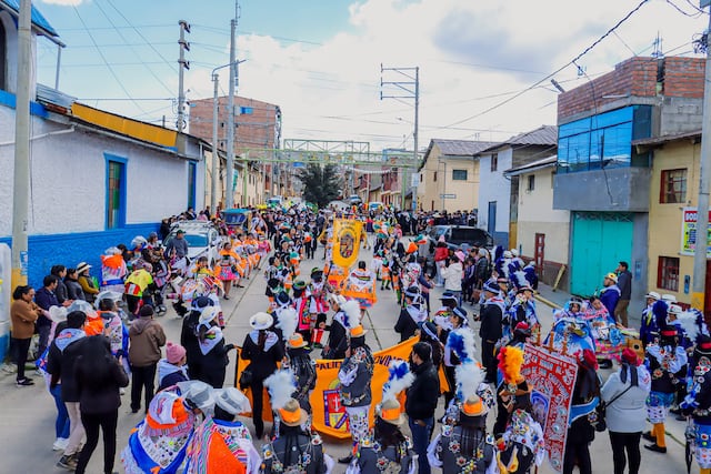 Se trata de una representación humorística de los bailes que trajeron los españoles, como el minué, la contradanza, la pavana o la gallarda y que se practica en los departamentos del centro del Perú. (Foto cortesía: Gobierno Regional de Pasco)