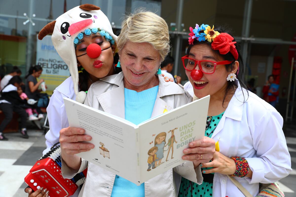 La campaña, impulsada por ONG de Perú y Argentina, busca fortalecer el acompañamiento emocional de pacientes oncológicos pediátricos a través de historias creadas por estudiantes.