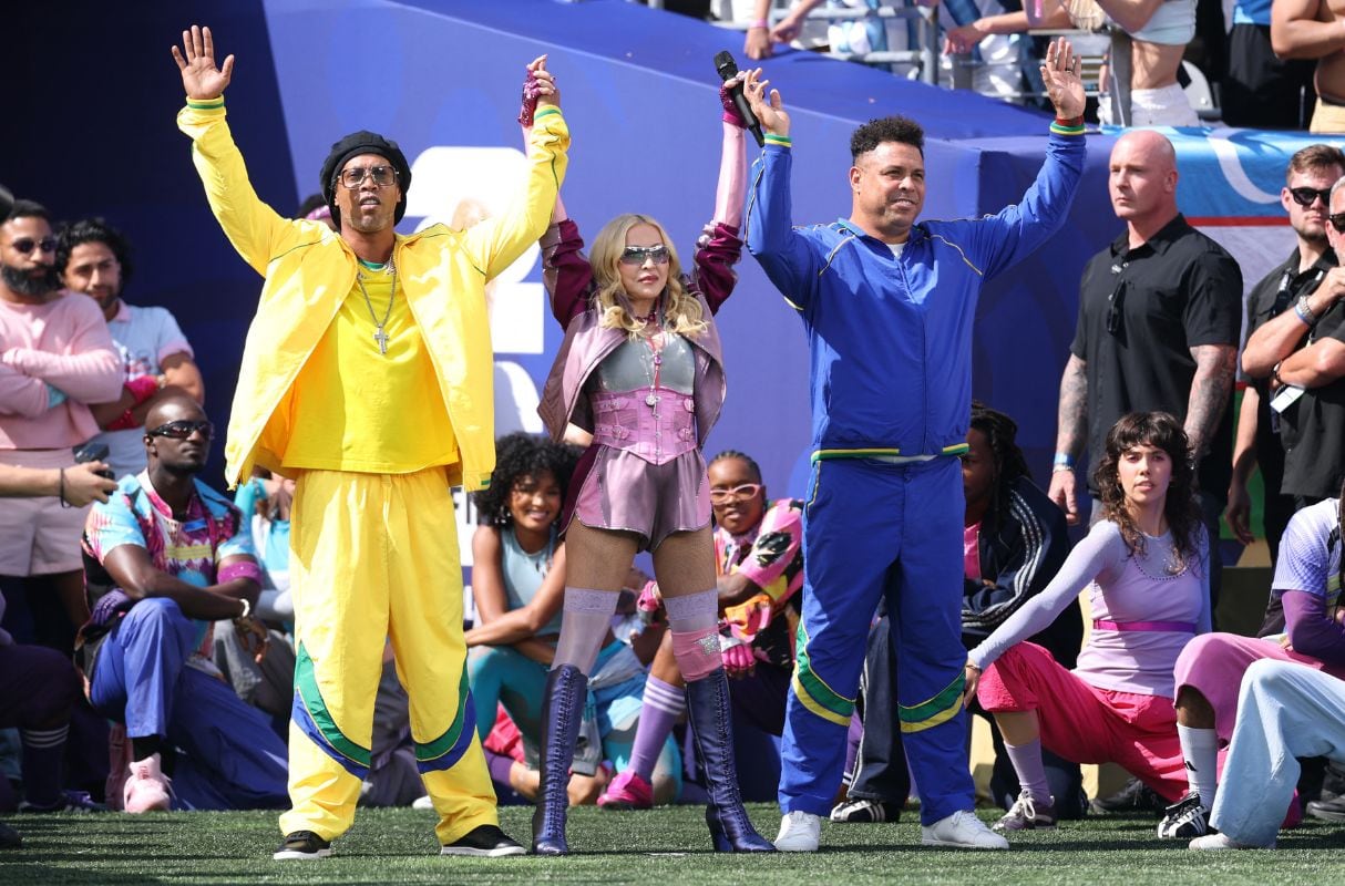 Madonna empezó su show en el medio tiempo del Mundial 2026 junto a Ronaldo y Ronaldinho. (Foto: Juan Mabromata / AFP)
