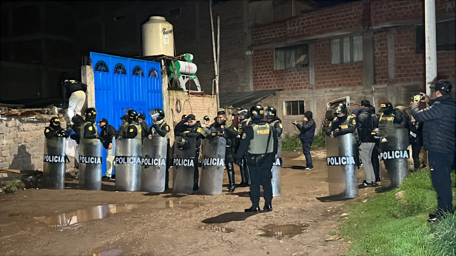 La medida fue dispuesta por el Cuarto Juzgado de Investigación Preparatoria tras evaluar evidencias sobre presuntos cobros ilícitos para facilitar el contrabando en zonas de frontera.